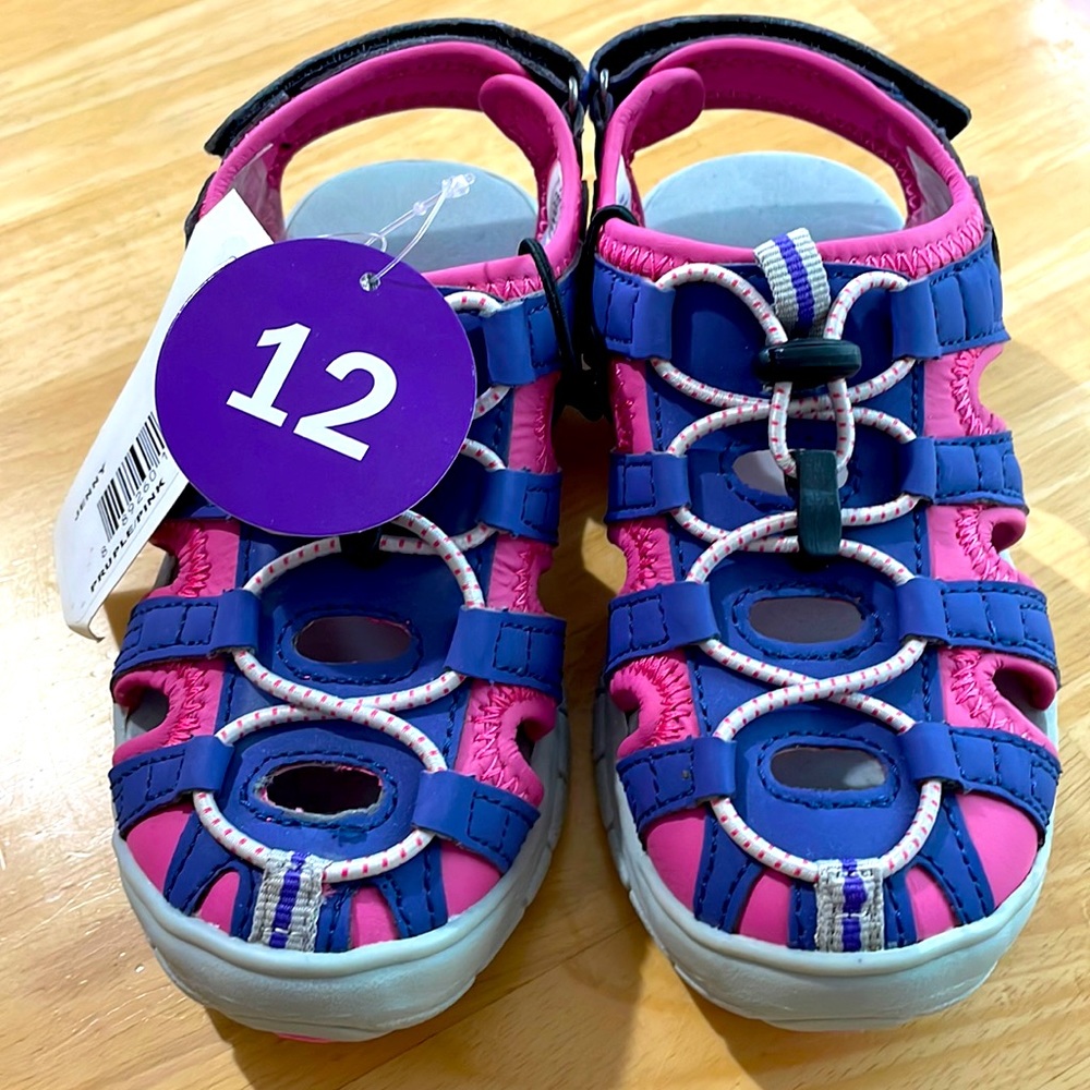 Khombu Jenny Sandal